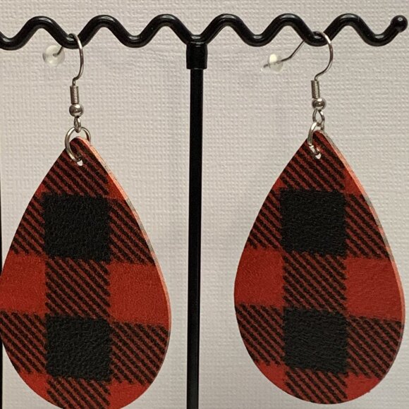 Buffalo Plaid Earring, Plaid Earring, Gift Idea, Valentine's Day Earring, Love - Picture 2 of 5